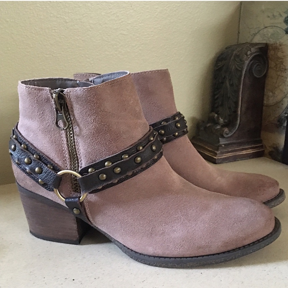 CROWN VINTAGE HARNESS BOOTS - Picture 1 of 10